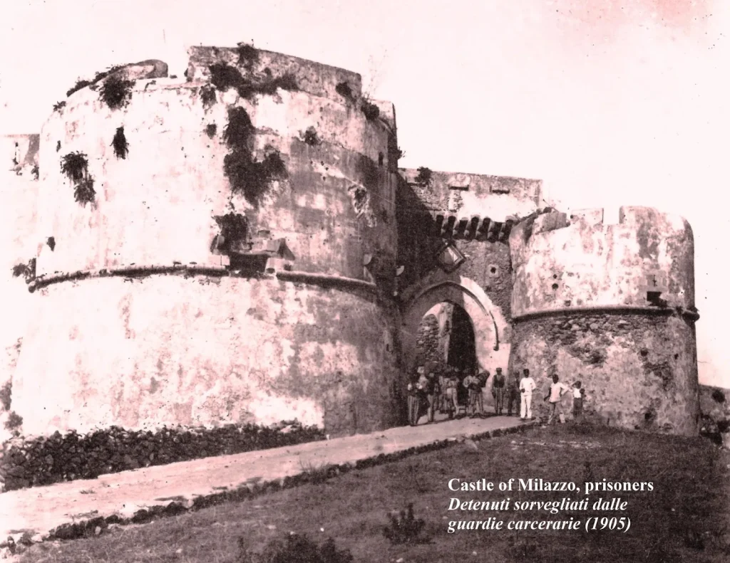 Torrione normanno del castello fotografato nel 1933